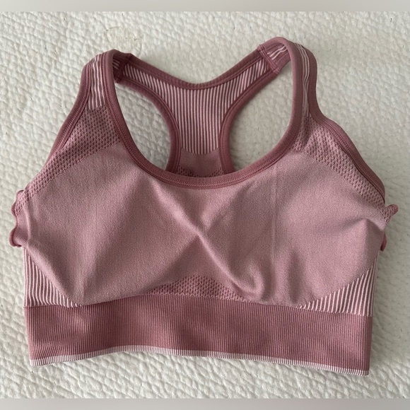 Women’s Puma Sports Bra -Size Small - Picture 4 of 8